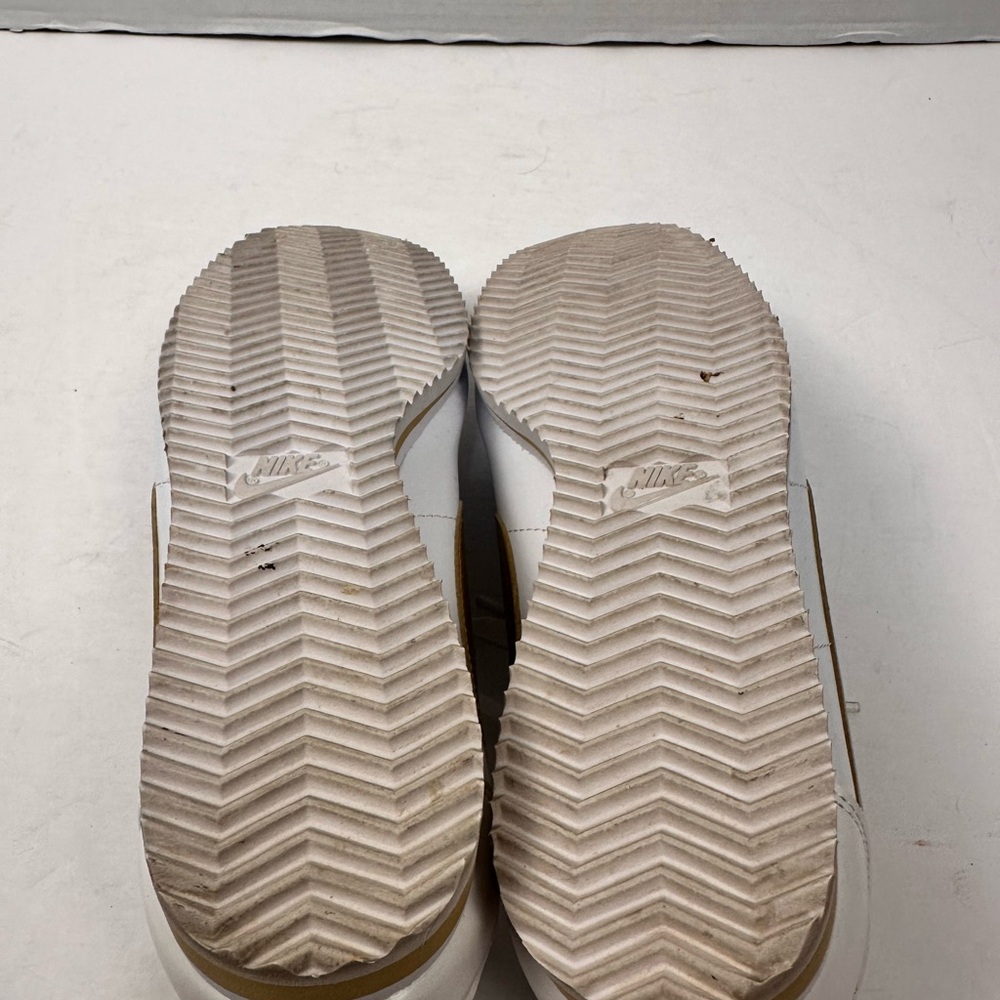 Nike Cortez Classic White and Gold‎ Sneakers Sz 8.5 - Picture 4 of 6